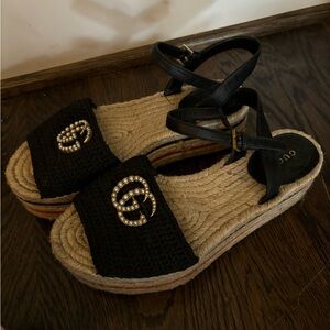 Gucci Platform Espadrille Sandal in Black. Size 7 1/2